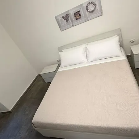 Apartman La Casa Di Stela 2 *